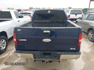 2007 Ford F-150 XLT z VIN 1FTRW14W47KD13710, wystawiony jako IAAI lot #42025634 z przebiegiem 297 307 mil mil oraz . Historia ofert i sprzedaży dostępna na DreamBid. Obrazek 16.