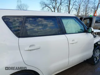 2016 Kia Soul with VIN KNDJN2A2XG7407133, listed as a IAAI auction lot 41650137 with 40,285 mi miles. Bid and sale history available at carsss.com. Image 14.