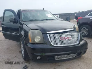 2008 GMC Yukon Denali z VIN 1GKFK63858J135414, wystawiony jako IAAI lot #42065065 z przebiegiem 170 458 mil mil oraz . Historia ofert i sprzedaży dostępna na DreamBid. Obrazek 1.