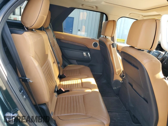 2017 Land Rover Discovery HSE Luxury z VIN SALRHBBV7HA040577, wystawiony jako Copart lot #61106835 z przebiegiem 64 801 mil mil oraz Czysty tytuł • Clean title. Historia ofert i sprzedaży dostępna na DreamBid. Obrazek 10.