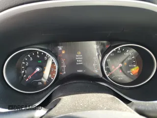 2018 Jeep Compass Latitude z VIN 3C4NJDBB1JT116630, wystawiony jako Copart lot #49586755 z przebiegiem 74 654 mil mil oraz Szkody całkowita. Historia ofert i sprzedaży dostępna na DreamBid. Obrazek 9.