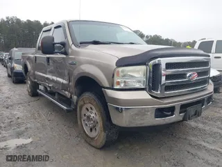2005 Ford Super Duty F-250 XL with VIN 1FTSW21P45EB65980, listed as a IAAI auction lot 41554238 with 275,000 mi miles. Bid and sale history available at carsss.com. Image 13.