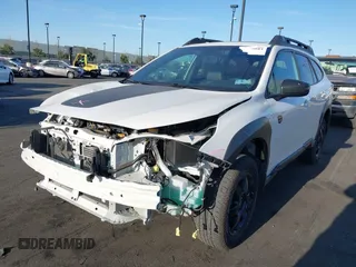 2022 Subaru Outback Wilderness z VIN 4S4BTGUD2N3210638, wystawiony jako IAAI lot #41979884 z przebiegiem 23 584 mil mil oraz . Historia ofert i sprzedaży dostępna na DreamBid. Obrazek 2.