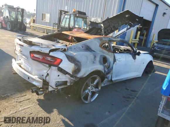 2016 Chevrolet Camaro 2SS with VIN 1G1FH1R79G0144335, listed as a Copart auction lot 82028574 with Not provided miles and Non repairable. Bid and sale history available at DreamBid. Image 3.