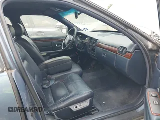1998 Cadillac DeVille z VIN 1G6KD54Y9WU742735, wystawiony jako IAAI lot #41966100 z przebiegiem 182 803 mil mil oraz . Historia ofert i sprzedaży dostępna na DreamBid. Obrazek 5.