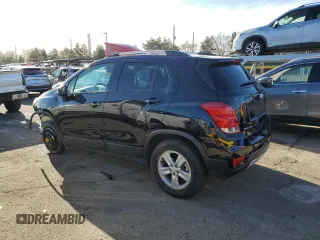 2021 Chevrolet Trax LT with VIN KL7CJPSM7MB371585, listed as a Copart auction lot 48882455 with 68,576 mi miles and Salvage Title. Bid and sale history available at carsss.com. Image 2.