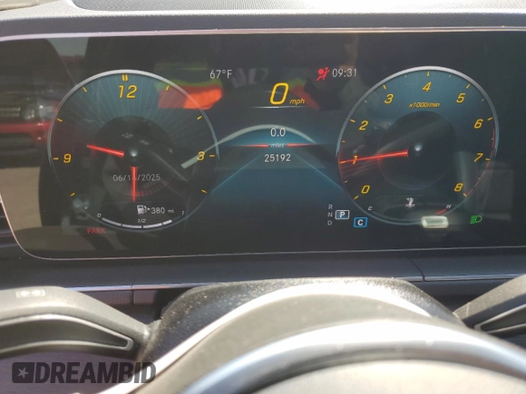 2022 Mercedes-Benz GLE 350 with VIN 4JGFB4KB8NA604077, listed as a Copart auction lot 61069915 with 25,192 mi miles and Salvage title. Bid and sale history available at DreamBid. Image 9.