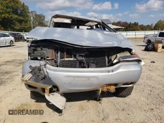 2000 GMC Denali z VIN 1GKEK13R2YR138523, wystawiony jako Copart lot #77609804 z przebiegiem 203 514 mil mil oraz Szkody całkowita. Historia ofert i sprzedaży dostępna na DreamBid. Obrazek 5.