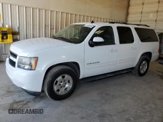2014 Chevrolet Suburban LT with VIN 1GNSCJE02ER202427, listed as a Copart auction lot 71253834 with 247,515 mi miles and Clean Title. Bid and sale history available at carsss.com. Image 1.