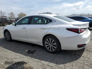 2021 Lexus ES with VIN 58ACA1C18MU003462, listed as a Copart auction lot 46827344 with 16,131 mi miles. Bid and sale history available at carsss.com. Image 2.