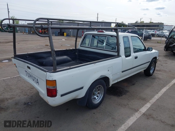 1994 Toyota Pickup с VIN 4TARN93P8RZ286013, выставлен на аукционе IAAI как лот 41982341 с пробегом 262 878 миль миль и . История ставок и продаж доступна на DreamBid. Изображение 4.