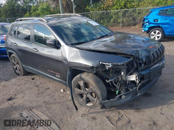 2017 Jeep Cherokee Latitude z VIN 1C4PJMCB6HW556953, wystawiony jako IAAI lot #41177500 z przebiegiem 188 878 mil mil oraz . Historia ofert i sprzedaży dostępna na DreamBid. Obrazek 1.