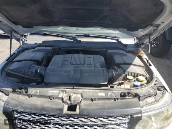 2013 Land Rover Range Rover Sport HSE Lux with VIN SALSK2D48DA795321, listed as a Copart auction lot 61961235 with 149,372 mi miles and Clean title. Bid and sale history available at DreamBid. Image 11.
