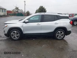 2021 GMC Terrain SLT z VIN 3GKALPEV3ML398696, wystawiony jako IAAI lot #41494101 z przebiegiem 42 327 mil mil oraz . Historia ofert i sprzedaży dostępna na DreamBid. Obrazek 14.