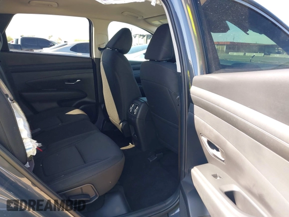 2025 Hyundai Tucson SEL with VIN 5NMJB3DE9SH534705, listed as a IAAI auction lot 41846301 with 101 mi miles and . Bid and sale history available at DreamBid. Image 8.