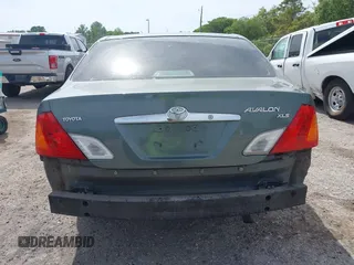 2002 Toyota Avalon XL with VIN 4T1BF28B82U226223, listed as a IAAI auction lot 42085766 with 247,355 mi miles and . Bid and sale history available at DreamBid. Image 16.