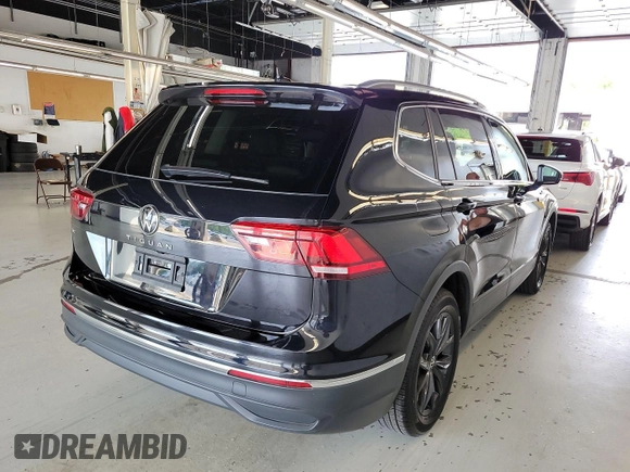 2024 Volkswagen Tiguan SE с VIN 3VV3B7AX0RM097417, выставлен на аукционе IAAI как лот 42850740 с пробегом 27 759 миль миль и . История ставок и продаж доступна на DreamBid. Изображение 22.