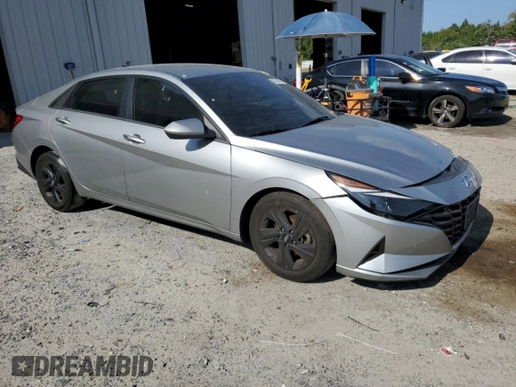 2022 Hyundai Elantra SEL z VIN 5NPLM4AG1NH083467, wystawiony jako Copart lot #55563535 z przebiegiem 32 178 mil mil oraz Szkoda całkowita • Salvage title. Historia ofert i sprzedaży dostępna na DreamBid. Obrazek 4.
