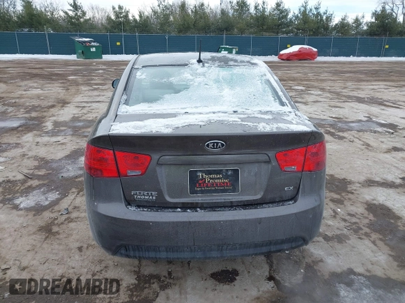 2013 Kia Forte EX with VIN KNAFU4A24D5730361, listed as a IAAI auction lot 41579457 with 89,832 mi miles. Bid and sale history available at carsss.com. Image 17.