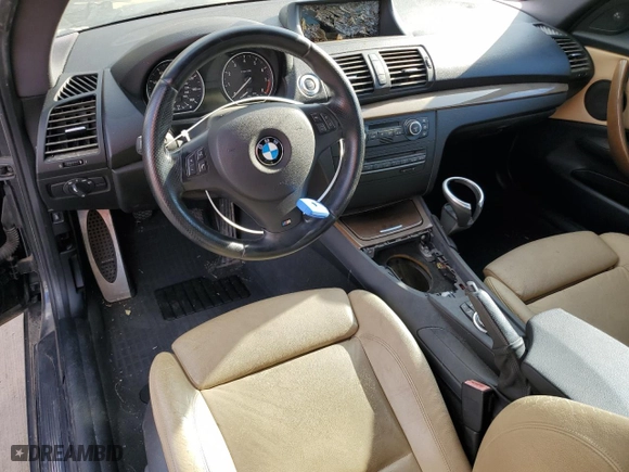 2009 BMW 1 Series 135i with VIN WBAUC73589VK80613, listed as a Copart auction lot 42224935 with 135,442 mi miles and Clean Title. Bid and sale history available at carsss.com. Image 8.