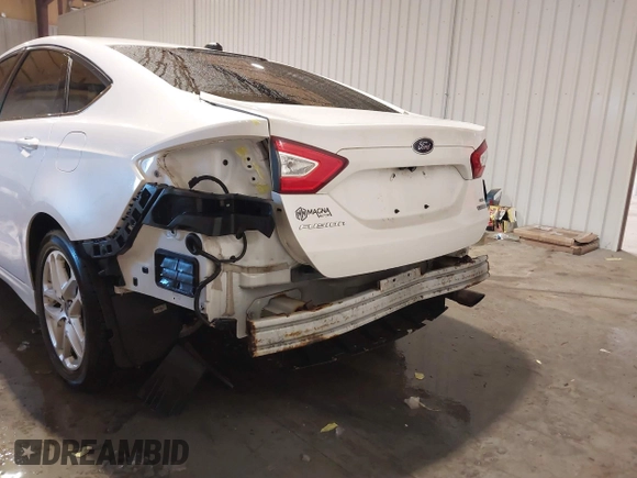2015 Ford Fusion SE with VIN 1FA6P0HDXF5103537, listed as a IAAI auction lot 41241939 with 147,059 mi miles. Bid and sale history available at carsss.com. Image 6.