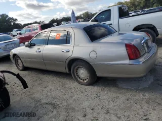 2002 Lincoln Town Car Executive with VIN 1LNHM81W62Y641775, listed as a Copart auction lot 87028124 with 0 mi miles and Clean Title. Bid and sale history available at carsss.com. Image 2.