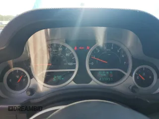 2010 Jeep Wrangler Sport с VIN 1J4AA2D12AL169186, выставлен на аукционе Copart как лот 57546115 с пробегом 277 897 миль миль и Списание • Salvage title. История ставок и продаж доступна на DreamBid. Изображение 9.