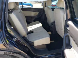 2018 Volkswagen Tiguan SEL with VIN 3VV3B7AX3JM064061, listed as a IAAI auction lot 41772564 with 95,395 mi miles and . Bid and sale history available at DreamBid. Image 8.