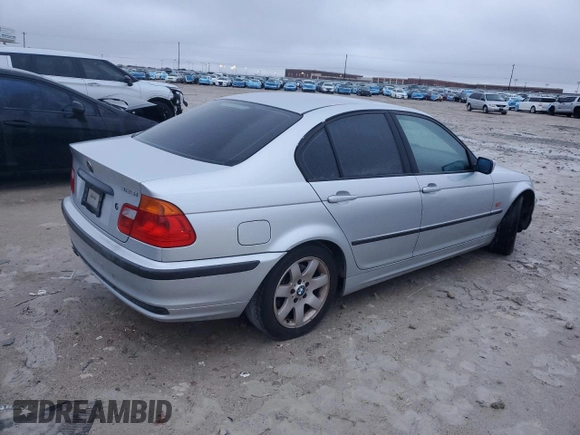 2001 BMW 3 Series 325i with VIN WBAAN37451ND46209, listed as a Copart auction lot 44571155 with 98,089 mi miles and Clean Title. Bid and sale history available at carsss.com. Image 3.