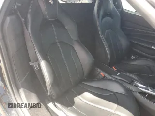 2021 Ferrari F8 z VIN ZFF92LLA8M0268230, wystawiony jako Copart lot #50326925 z przebiegiem 18 802 mil mil oraz Szkoda całkowita • Salvage title. Historia ofert i sprzedaży dostępna na DreamBid. Obrazek 10.
