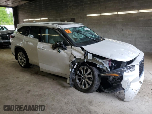 2024 Toyota Highlander LE with VIN 5TDKDRBH7RS547006, listed as a Copart auction lot 59846345 with Not provided miles and Salvage title. Bid and sale history available at DreamBid. Image 4.
