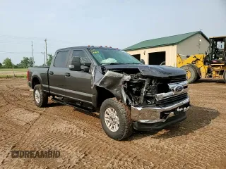 2019 Ford F-250 XL z VIN 1FT7W2B67KED61922, wystawiony jako Copart lot #63221415 z przebiegiem 133 946 mil mil oraz Czysty tytuł • Clean title. Historia ofert i sprzedaży dostępna na DreamBid. Obrazek 13.