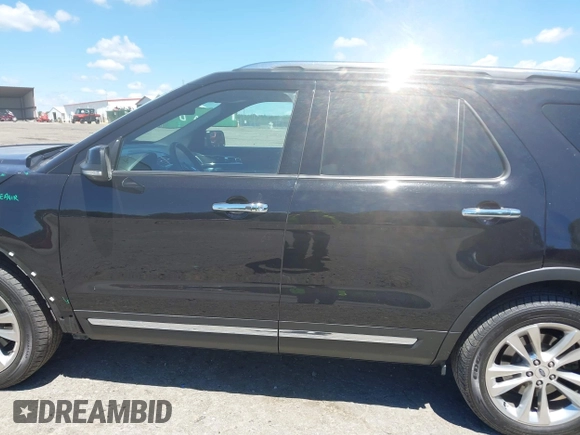 2019 Ford Explorer Limited z VIN 1FM5K8F82KGA03399, wystawiony jako IAAI lot #42329958 z przebiegiem 60 028 mil mil oraz . Historia ofert i sprzedaży dostępna na DreamBid. Obrazek 15.