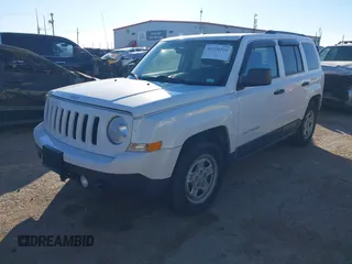 2017 Jeep Patriot Sport with VIN 1C4NJPBA2HD118914, listed as a IAAI auction lot 41328500 with 67,007 mi miles. Bid and sale history available at carsss.com. Image 17.