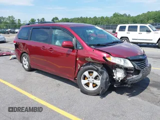 2012 Toyota Sienna LE AAS с VIN 5TDKK3DC2CS238720, выставлен на аукционе IAAI как лот 42291657 с пробегом 298 621 миль миль и . История ставок и продаж доступна на DreamBid. Изображение 1.