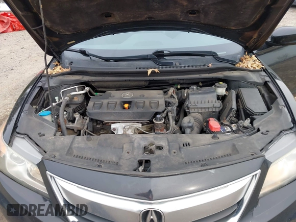 2013 Acura ILX with VIN 19VDE1F33DE003359, listed as a IAAI auction lot 41628219 with 167,171 mi miles. Bid and sale history available at carsss.com. Image 8.