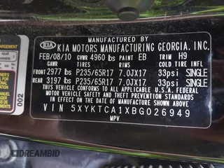 2011 Kia Sorento LX with VIN 5XYKTCA1XBG026949, listed as a IAAI auction lot 42398917 with 185,193 mi miles and . Bid and sale history available at DreamBid. Image 9.