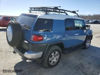 2011 Toyota FJ Cruiser with VIN JTEBU4BF1BK102982, listed as a Copart auction lot 47958985 with 215,418 mi miles and Salvage Title. Bid and sale history available at carsss.com. Image 3.