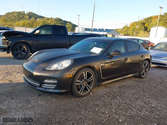 2013 Porsche Panamera with VIN WP0AA2A75DL014389, listed as a IAAI auction lot 40541878 with 67,119 mi miles. Bid and sale history available at carsss.com. Image 18.