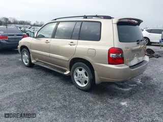 2004 Toyota Highlander with VIN JTEEP21A140044174, listed as a IAAI auction lot 41253808 with 133,357 mi miles. Bid and sale history available at carsss.com. Image 3.