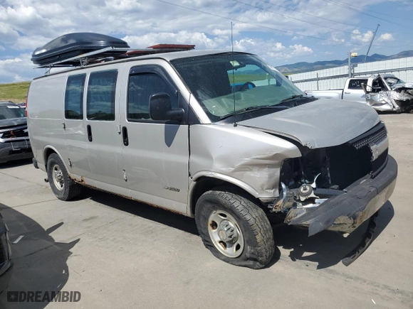 2005 Chevrolet Express Cargo Van with VIN 1GCGG25V351221443, listed as a Copart auction lot 59470644 with 133,175 mi miles and Non Repairable. Bid and sale history available at carsss.com. Image 4.