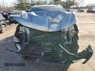 2024 Chevrolet Suburban LT z VIN 1GNSKCKD9RR185377, wystawiony jako Copart lot #42807955 z przebiegiem 14 651 mil mil oraz Szkoda całkowita • Salvage title. Historia ofert i sprzedaży dostępna na DreamBid. Obrazek 5.