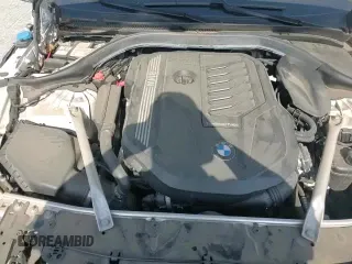 2020 BMW 5 Series 540i xDrive z VIN WBAJS3C04LCE17765, wystawiony jako Copart lot #65889785 z przebiegiem 32 020 mil mil oraz Szkoda całkowita • Salvage title. Historia ofert i sprzedaży dostępna na DreamBid. Obrazek 14.