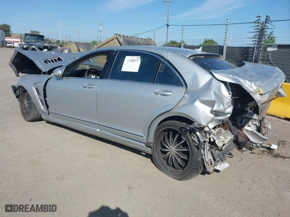 2009 Mercedes-Benz S-Class 5.5L V8 with VIN WDDNG71X89A249472, listed as a IAAI auction lot 41308377 with 146,763 mi miles. Bid and sale history available at carsss.com. Image 3.