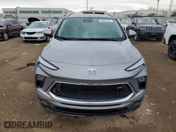 2025 Buick Encore GX Sport Touring с VIN KL4AMDSL1SB006771, выставлен на аукционе Copart как лот 54868335 с пробегом 2 795 миль миль и Списание • Salvage title. История ставок и продаж доступна на DreamBid. Изображение 5.