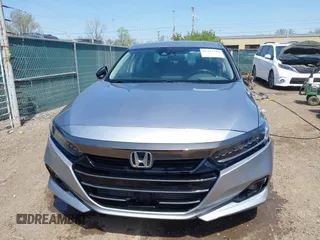 2022 Honda Accord Sedan Sport SE with VIN 1HGCV1F43NA080895, listed as a IAAI auction lot 42117518 with 39,519 mi miles. Bid and sale history available at carsss.com. Image 12.
