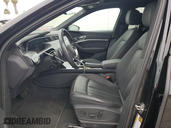 2022 Audi e-tron Premium Plus with VIN WA1LAAGE4NB014605, listed as a Copart auction lot 61127385 with 26,355 mi miles and Salvage title. Bid and sale history available at DreamBid. Image 7.