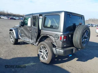 2024 Jeep Wrangler Willys z VIN 1C4RJXN60RW293872, wystawiony jako IAAI lot #41908133 z przebiegiem 850 mil mil oraz . Historia ofert i sprzedaży dostępna na DreamBid. Obrazek 3.