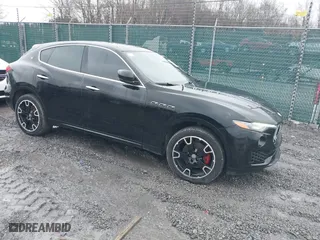 2019 Maserati Levante with VIN ZN661XUA2KX308301, listed as a IAAI auction lot 40950821 with 40,982 mi miles. Bid and sale history available at carsss.com. Image 1.