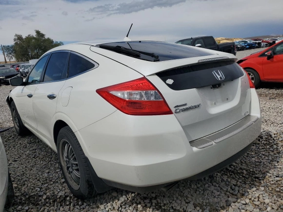 2011 Honda Accord Crosstour EX-L with VIN 5J6TF2H50BL003483, listed as a Copart auction lot 71364504 with 313,451 mi miles and Salvage Title. Bid and sale history available at carsss.com. Image 2.